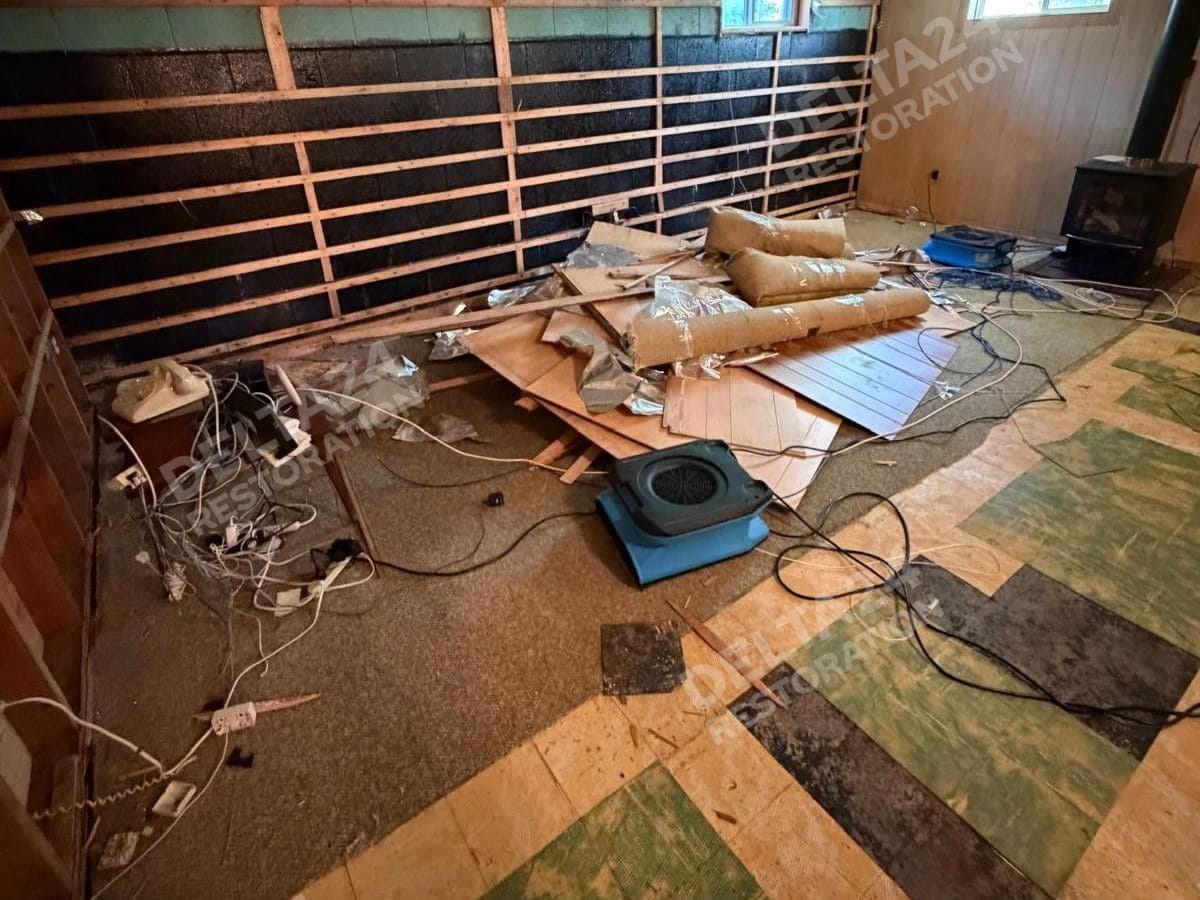 The open room with air movers running